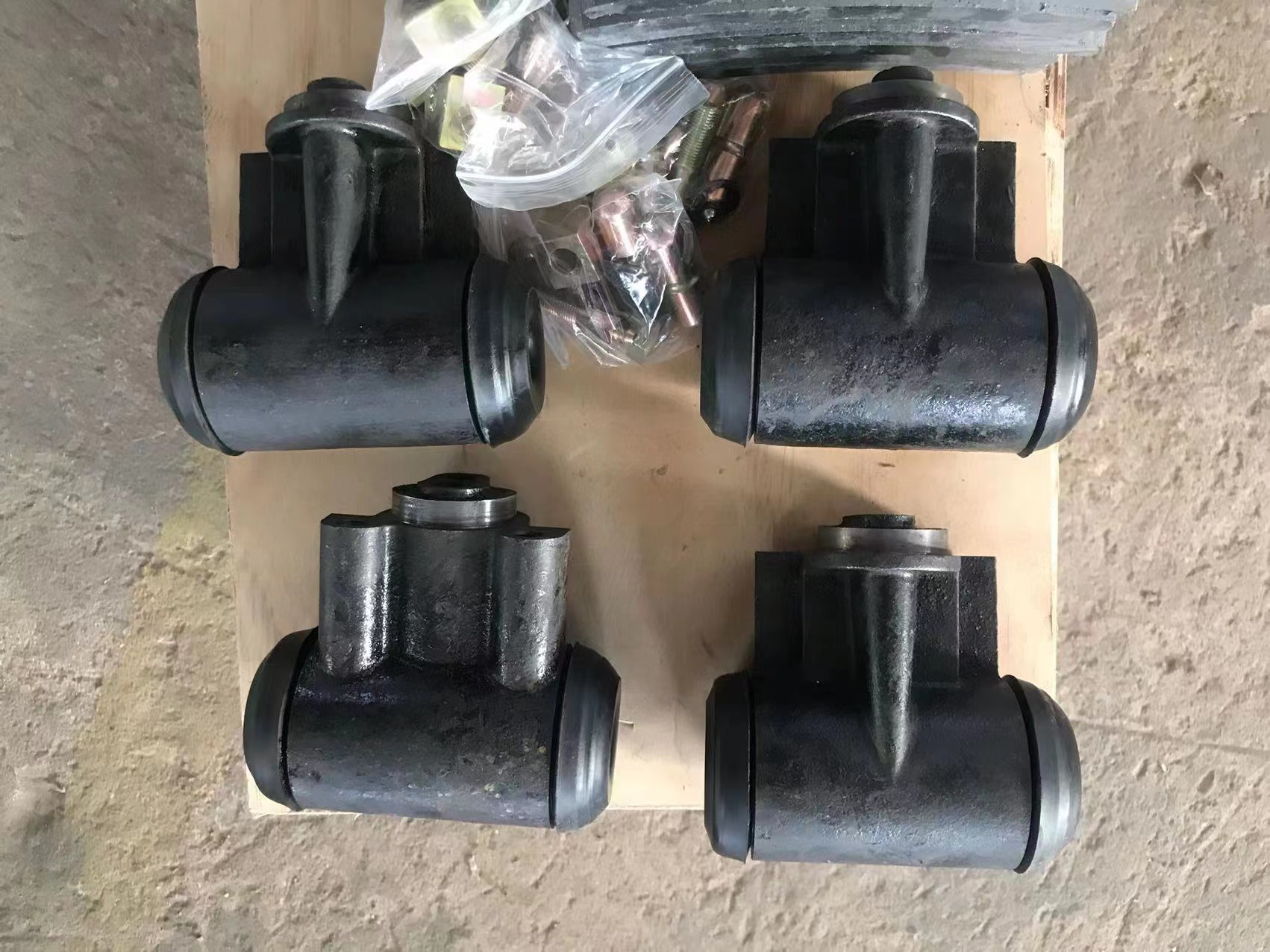 厦工压路机刹车分泵 厦工压路机刹车分泵